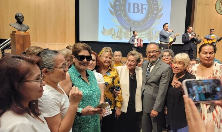 plaza-sinaloa-celebracion-de-la-comunidad-migrante-2024-8