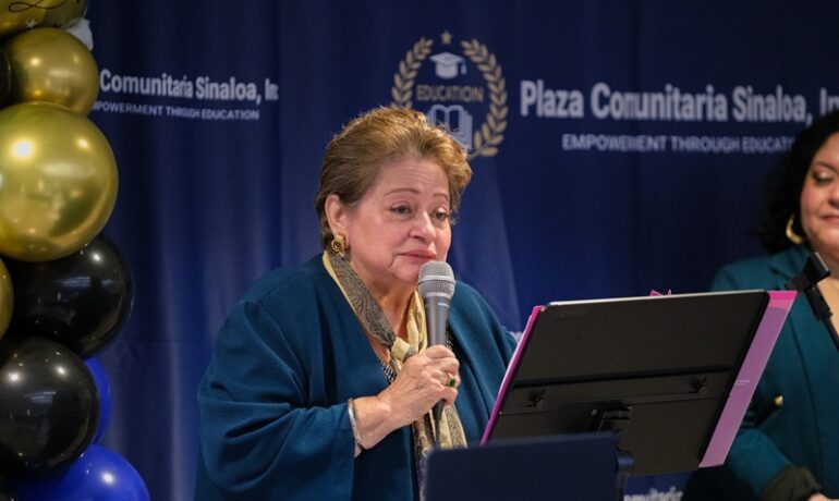 2025-12-14 Plaza Comunitaria Sinaloa Graduation-1652_