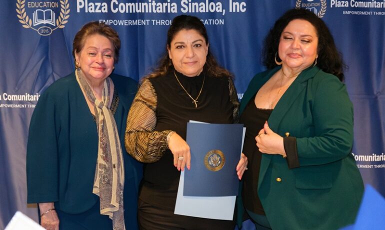 2025-12-14 Plaza Comunitaria Sinaloa Graduation-7855_